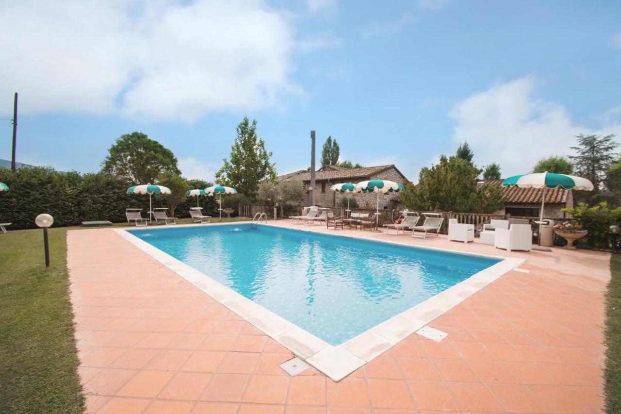 Casa Vacanze Vecchio Granaio Magione Eksteriør billede