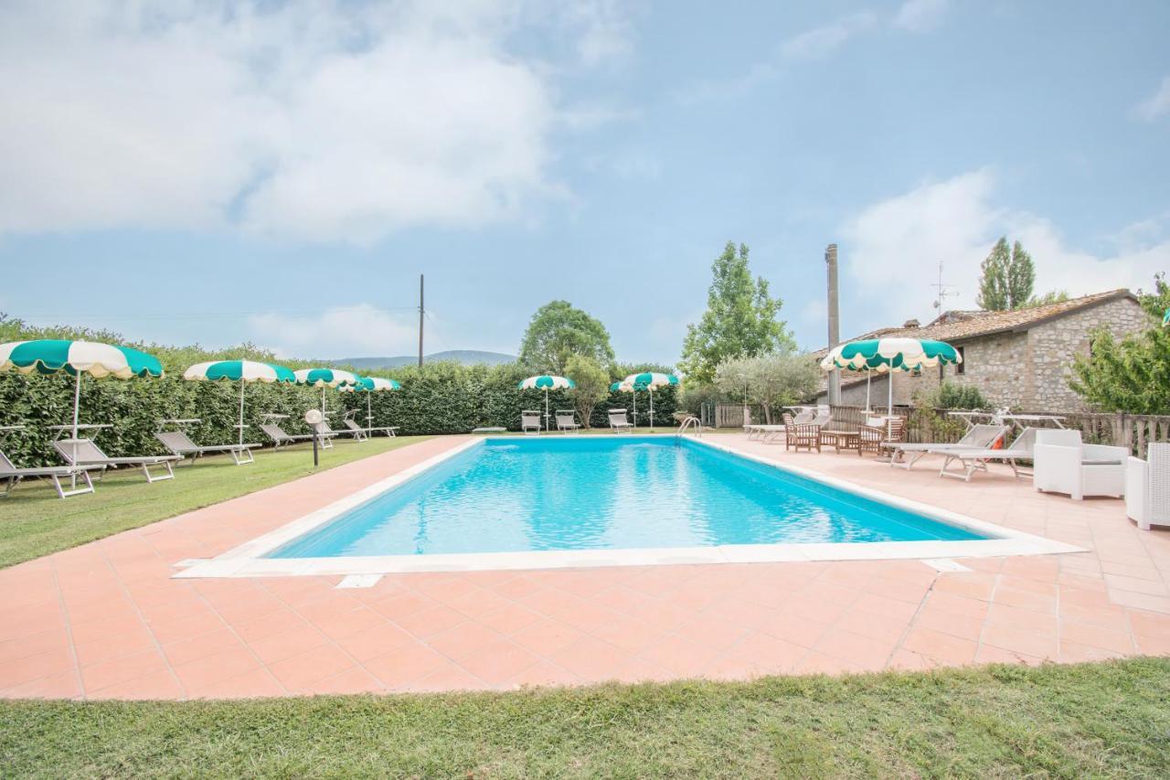 Casa Vacanze Vecchio Granaio Magione Eksteriør billede