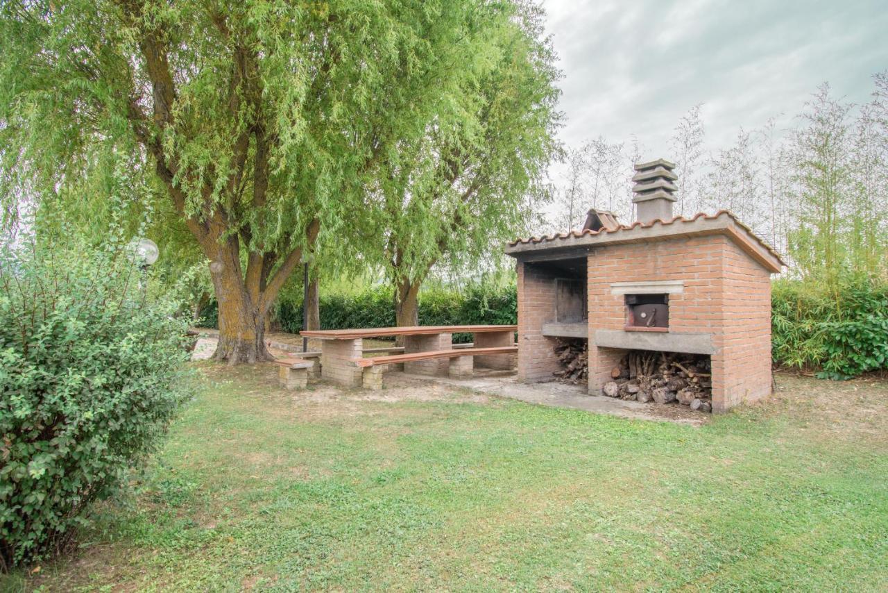 Casa Vacanze Vecchio Granaio Magione Eksteriør billede