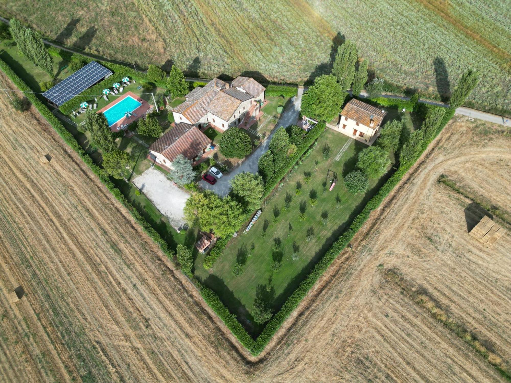Casa Vacanze Vecchio Granaio Magione Eksteriør billede