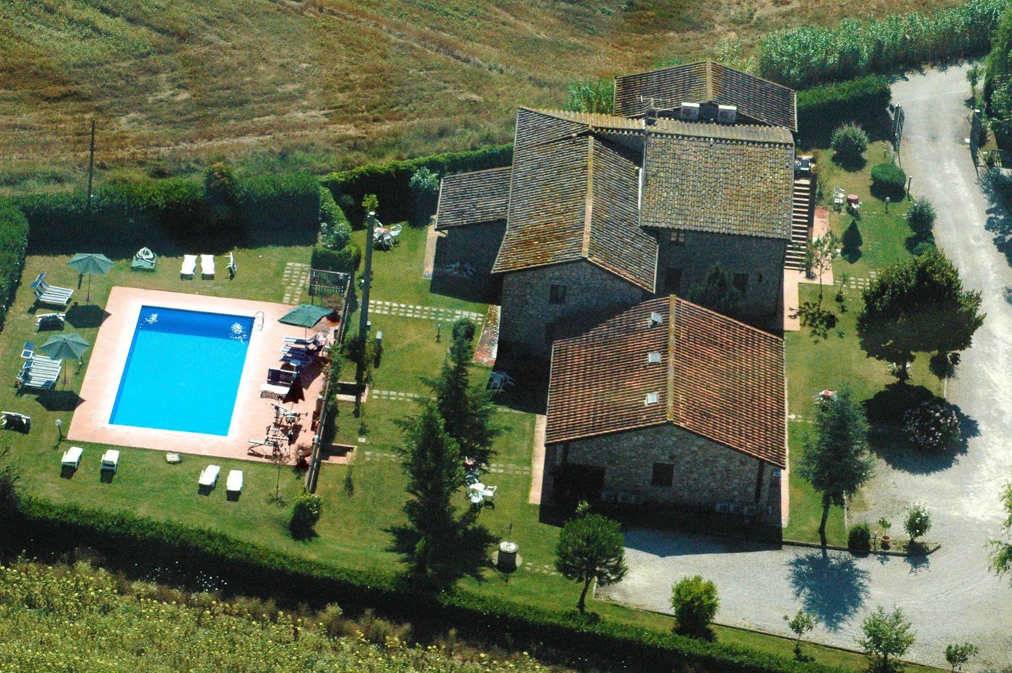 Casa Vacanze Vecchio Granaio Magione Eksteriør billede