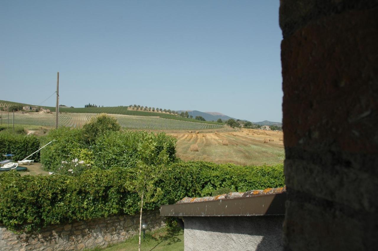 Casa Vacanze Vecchio Granaio Magione Eksteriør billede